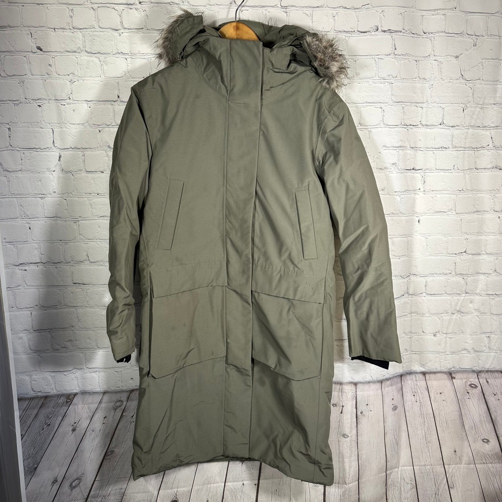 Quince Responsible Down Hooded Parka Coat Thumbhole Cuffs Faux Fur Hood